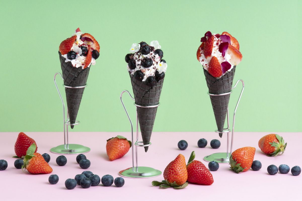 ショートクリーム：ベリーミックス、ブルーベリー、いちご 各600円