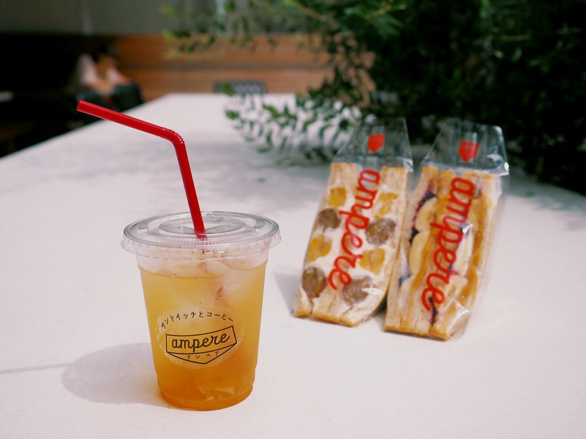 渋谷区の街散歩に必須！おしゃれなドリンクやフードをご所望なら「ampere」へ