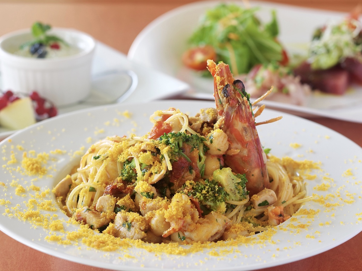 お皿の上に黄色い花が咲いたみたい。日本三大珍味「カラスミ」を使った贅沢パスタ