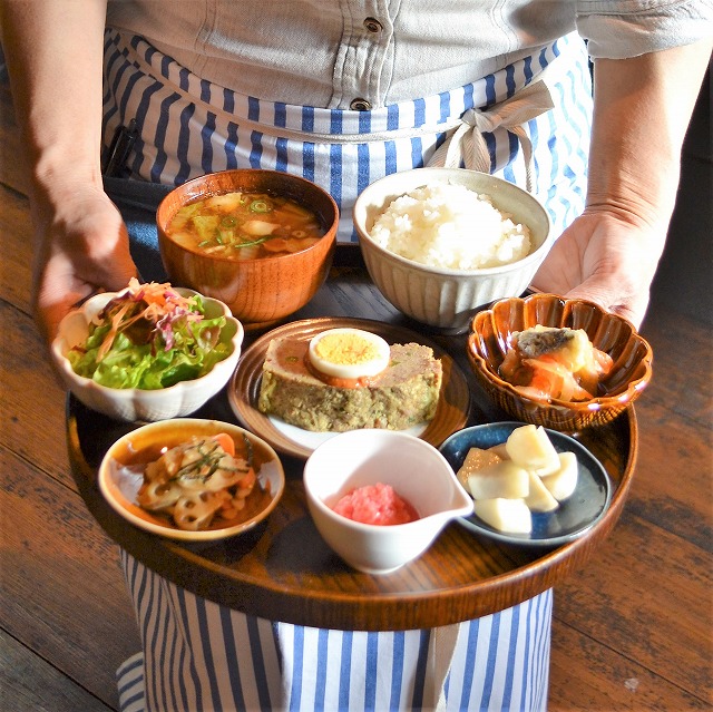 ハナゾノ御膳 980円