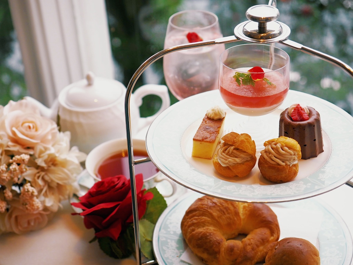 ビジネス街の穴場カフェ！桂由美さんのブライダルハウスで楽しむ優雅なアフタヌーンティー