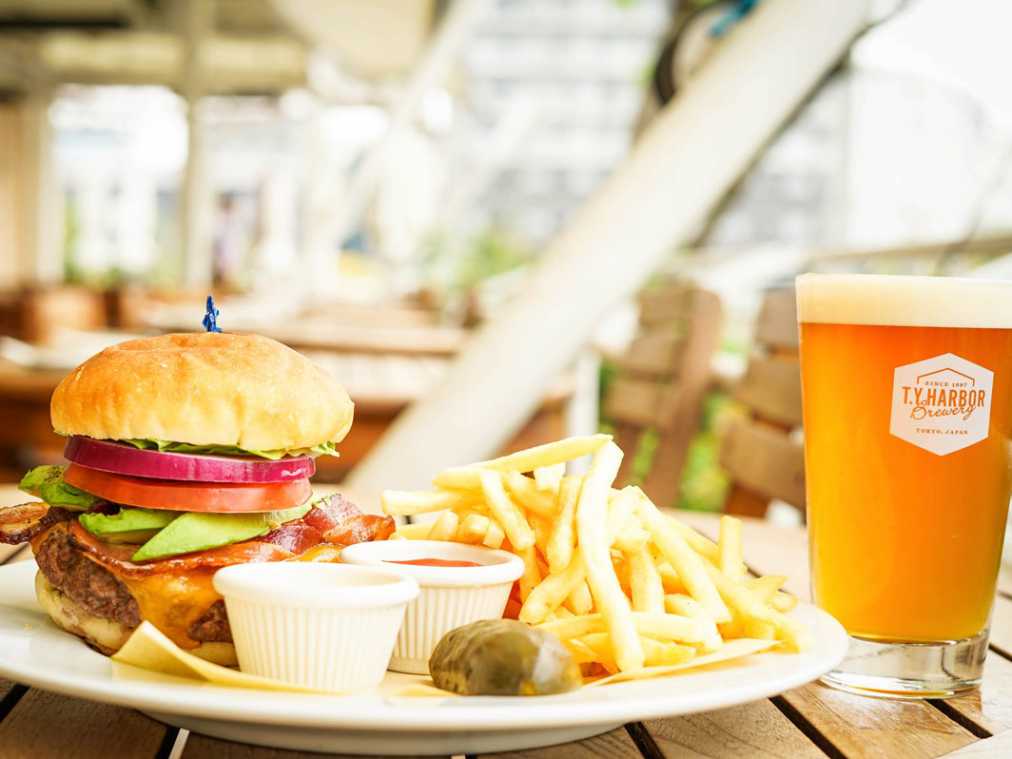 デートにオススメ！運河沿いのレストラン「T.Y.HARBOR」のクラフトビールで乾杯！