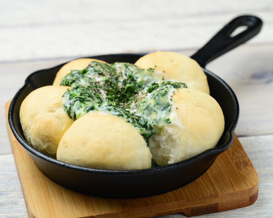 ちぎりパン（スピナッチクリーム）　842円