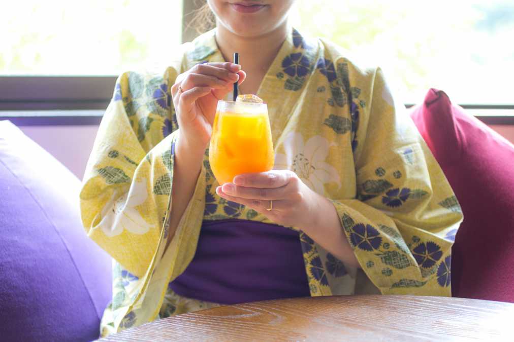 プランにセットのドリンクは、湯河原みかんジュースなどから選べます