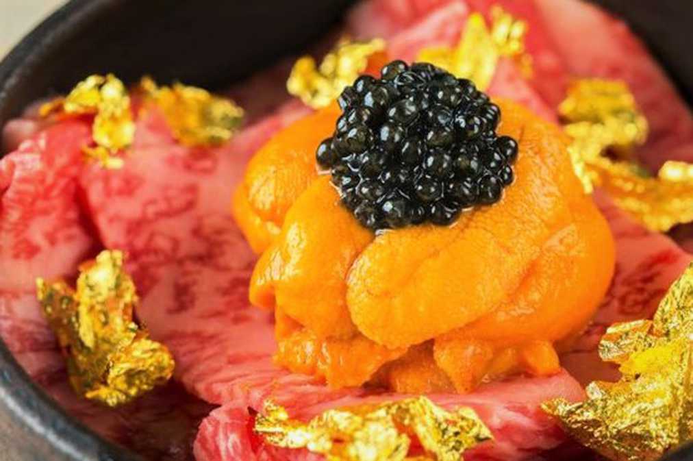 王の牛刺し丼 5000円