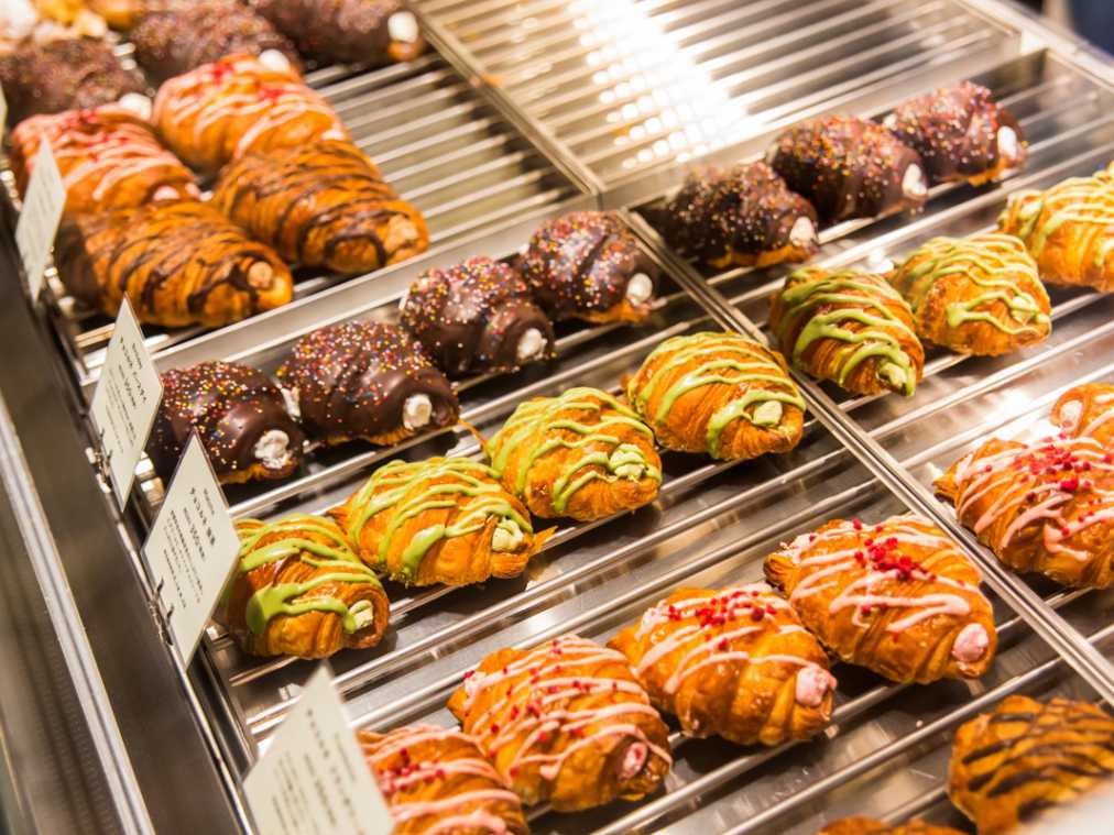 鎌倉・御成通りの「チョコレートバンク」は、元銀行を改装したチョコ専門店