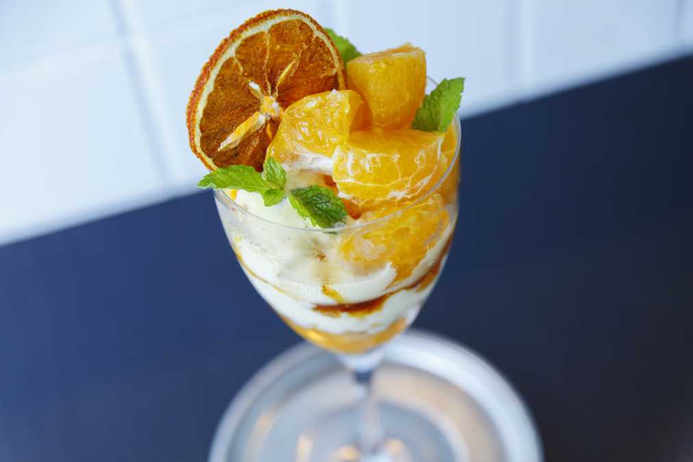 旬のフルーツパフェ1000円〜