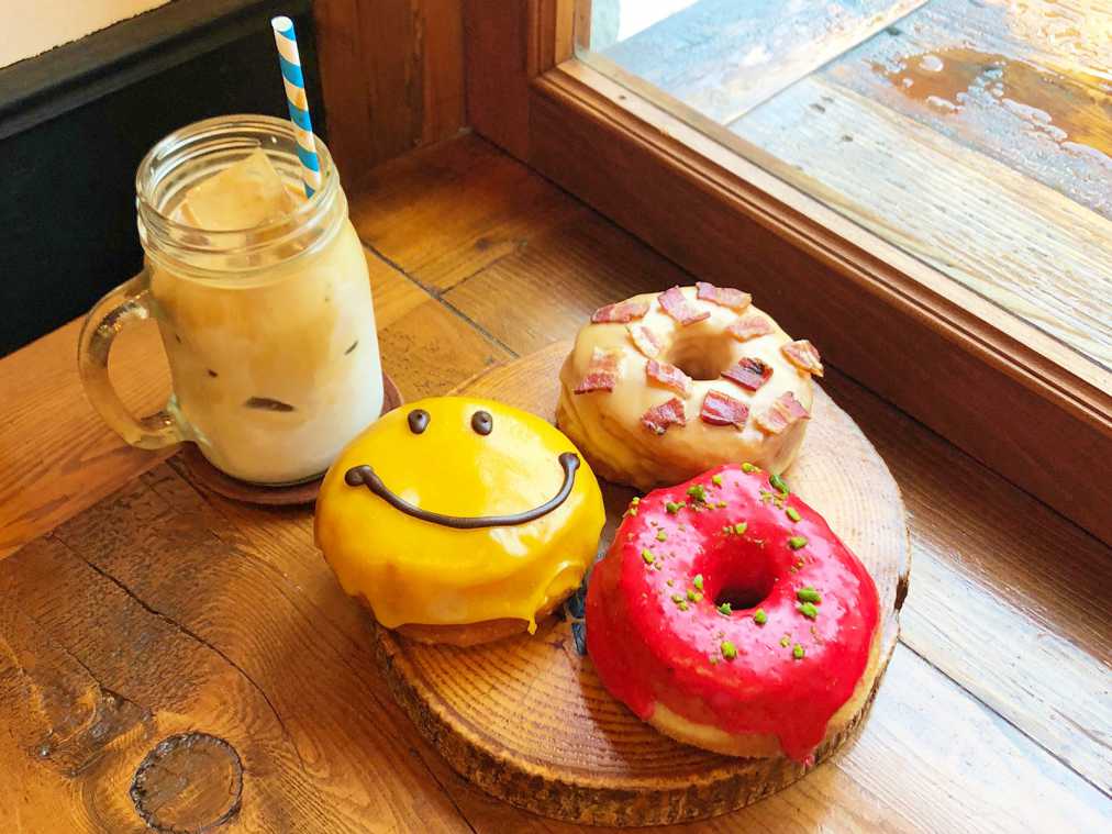 マンゴーやベーコンまで!?「グッドタウンドーナツ」のふわふわ絶品ドーナツにかぶりつきたい！