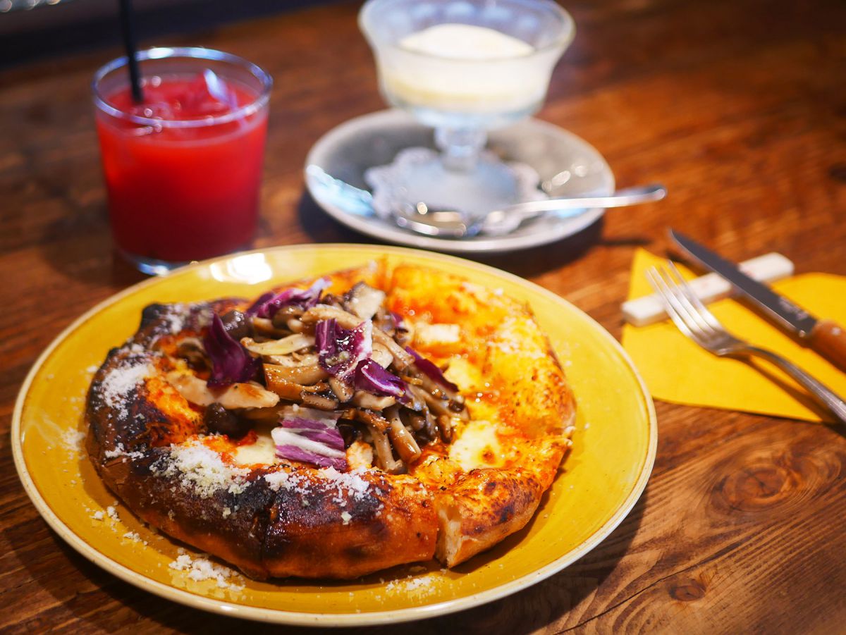 ドリンクと自家製デザート付きの「ランチセット（2138円）」