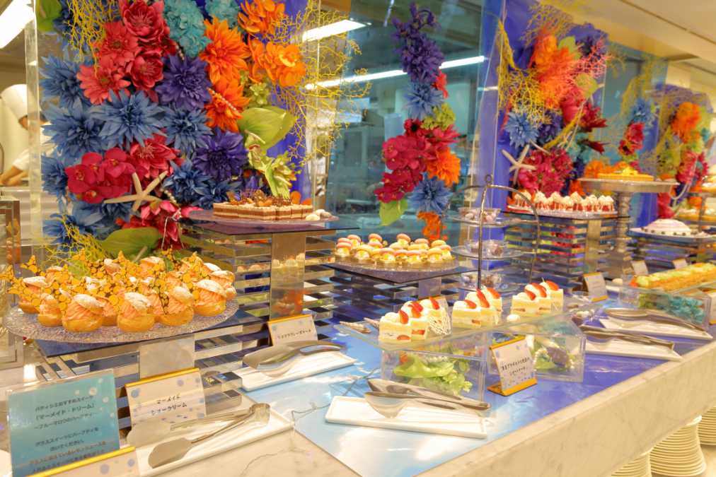 プリンセスマーメイドと楽しむスイーツブッフェ　3800円