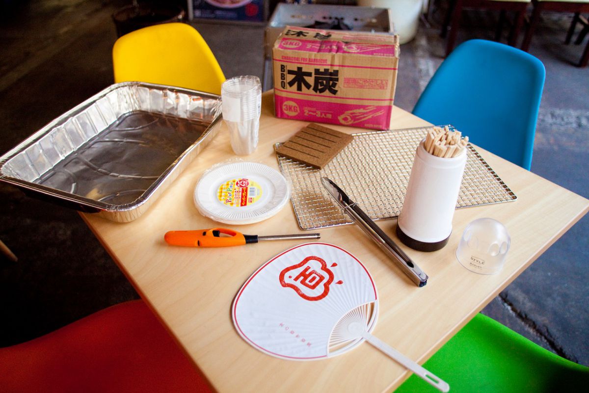 バーベキューセット　1名1080円。着火剤108円、木炭1kg540円は別途