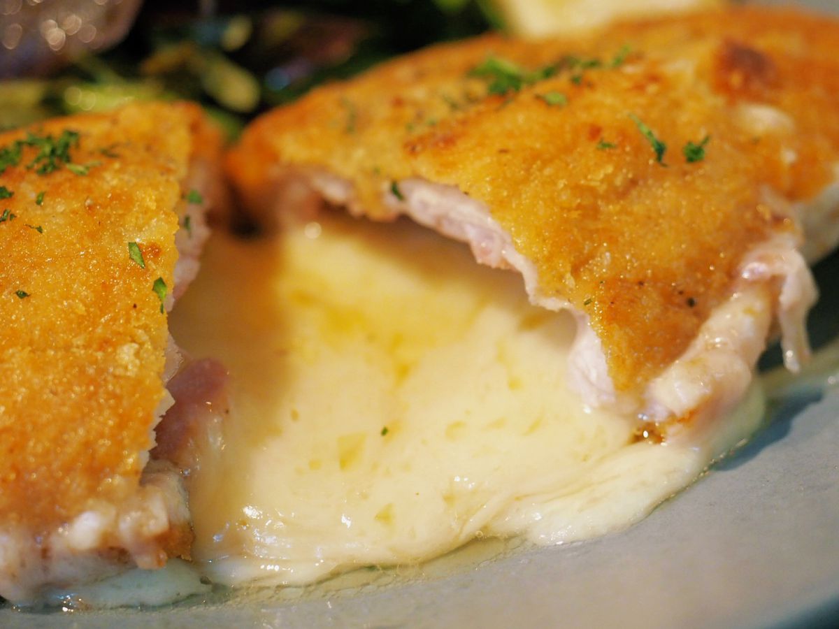 チーズ料理屋のチーズカツレツ（ランチ）　1600円