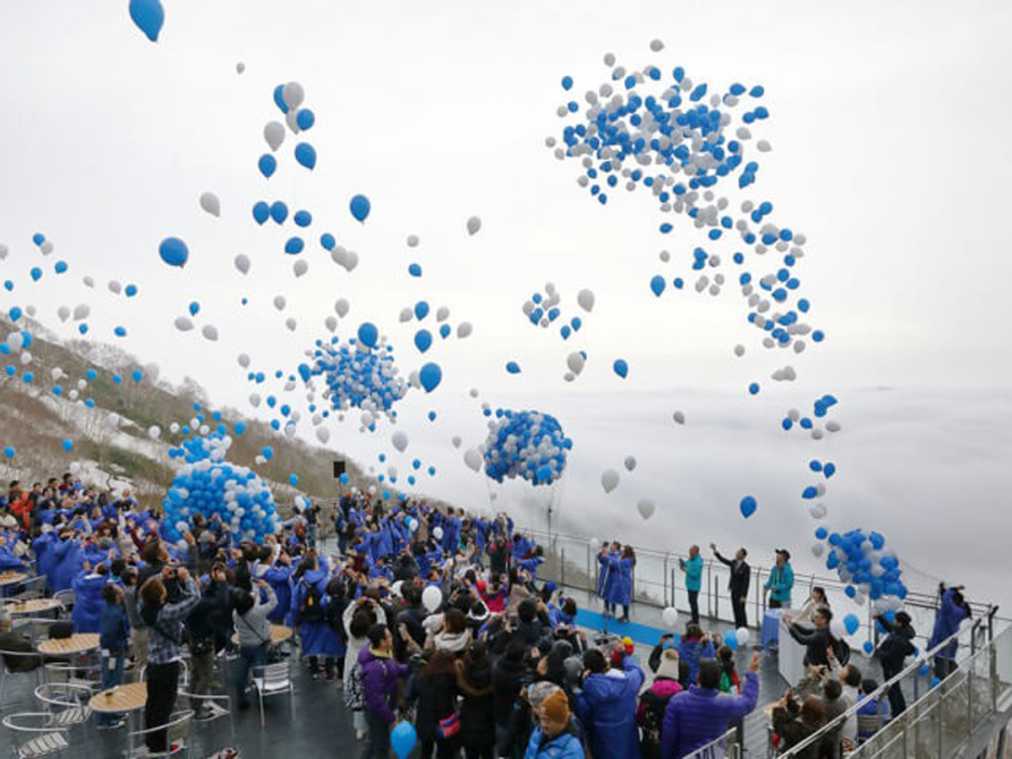 今年もあの絶景に遇える?!星野リゾート トマムで「雲海テラス」が今年もオープン