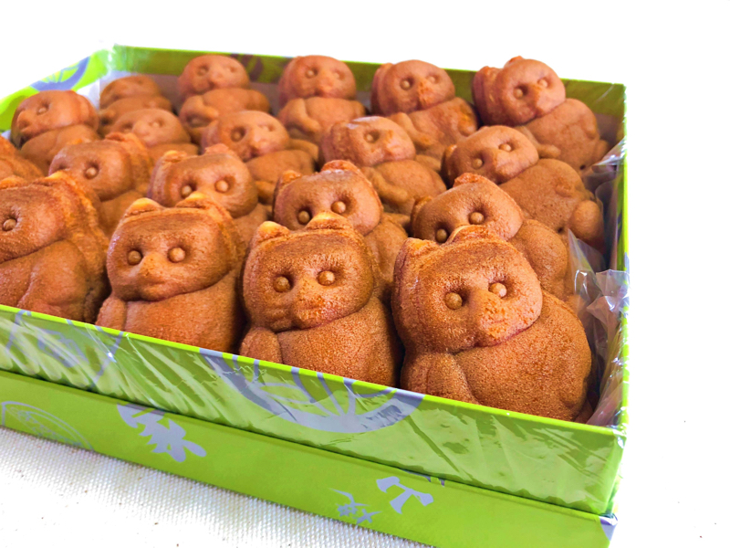 著名人も夢中！錦糸町名物、愛くるしいおとぼけたぬきの人形焼