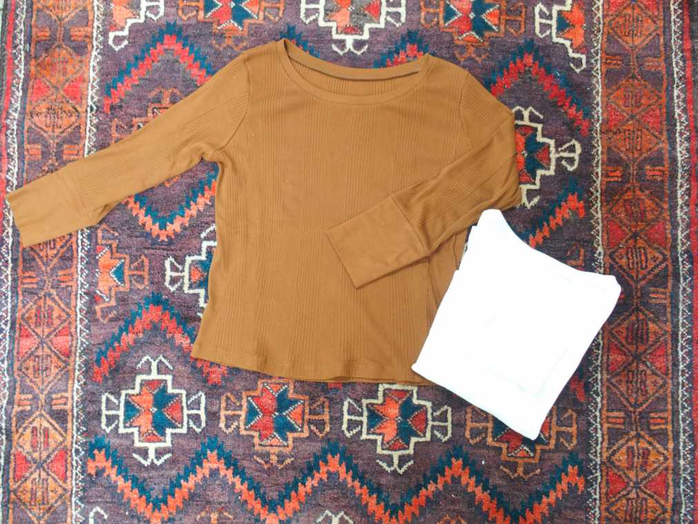 「クヌート」のオリジナルのカットソー　8100円