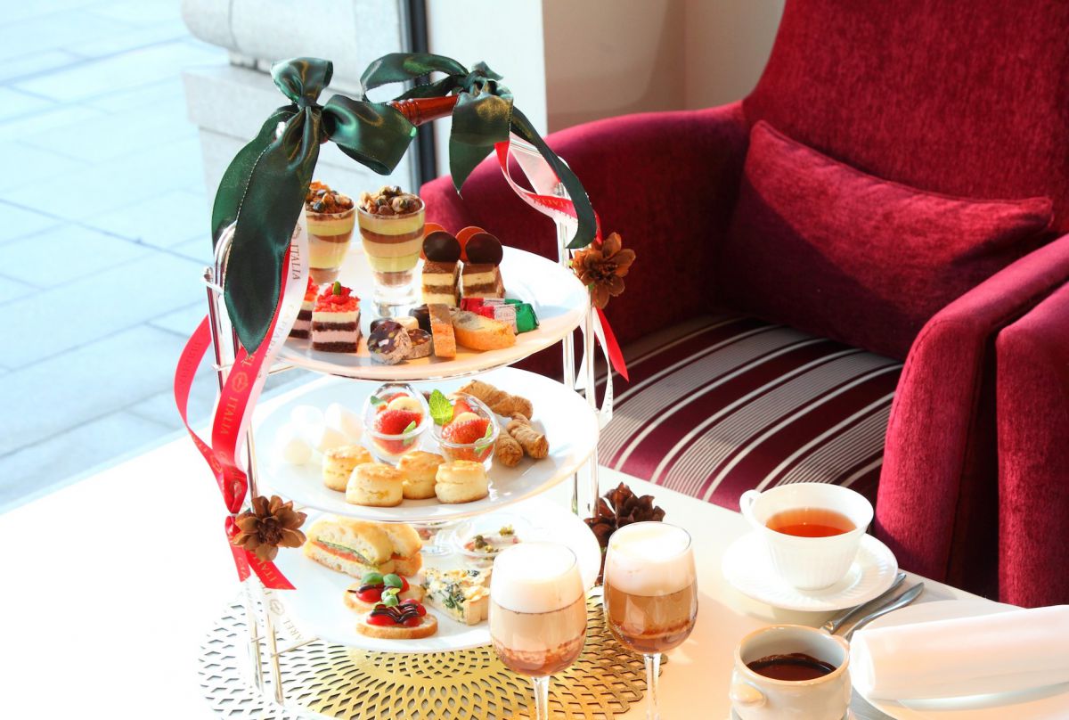 カファレルアフタヌーンティー(5000円、税・サービス料込)※13~16時、要予約