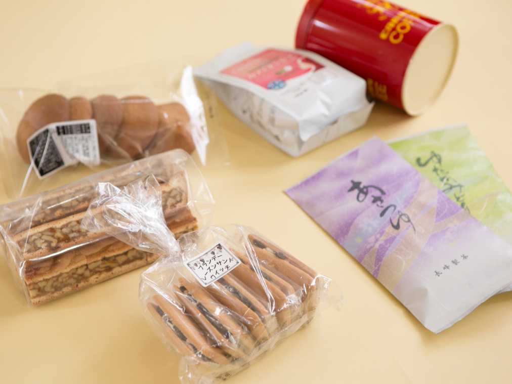カステラから横浜みやげ、中華まで!シーサイドラインのアウトレット製品直売がすごい