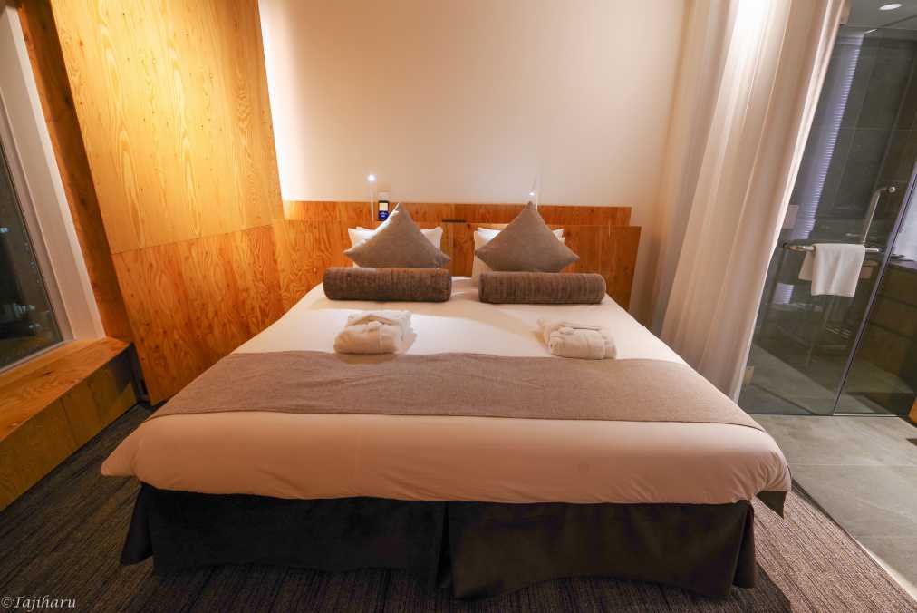 シングルベッド2台は、繋げてキングベッドにしてもOK