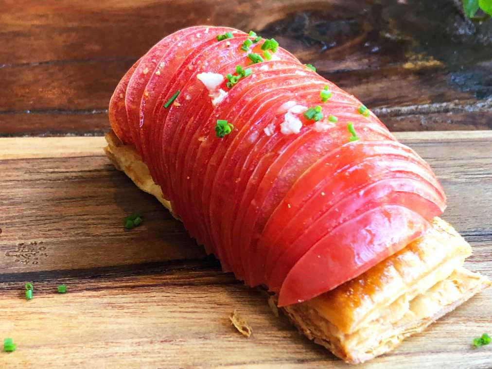 賞味期限はたったの1分!?池ノ上のビストロで食すトマトパイが絶品すぎ