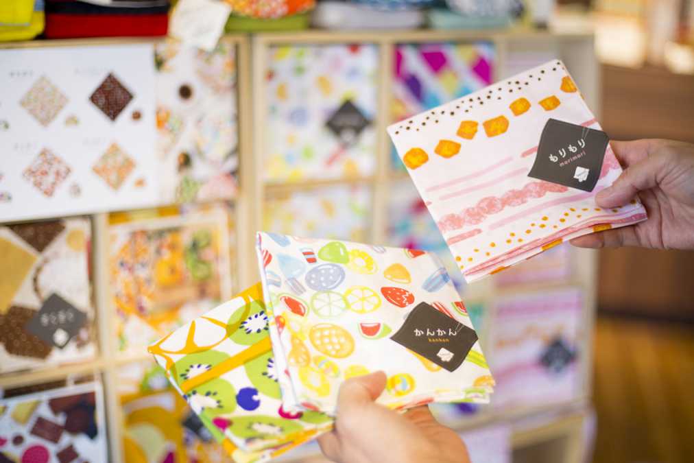 りもり、かんかん、きらきら　各972円