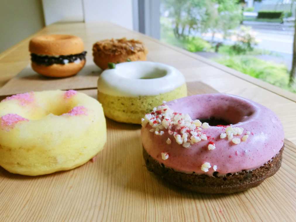 パチパチ弾ける不思議味に夢中！おもしろキュートなドーナツ屋さん