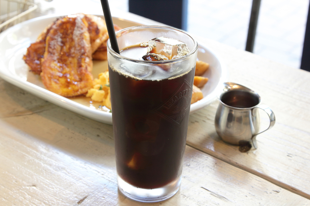 アイスコーヒー　400円（11時までセットで頼めば200円）