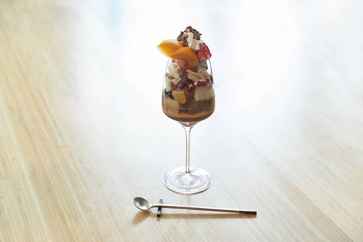 季節のフルーツとライスミルクのソフトクリームパフェ1620円