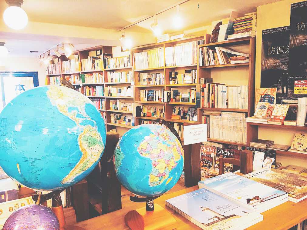 旅に出たくなる！旅行専門の本屋さんでわくわくが止まらない