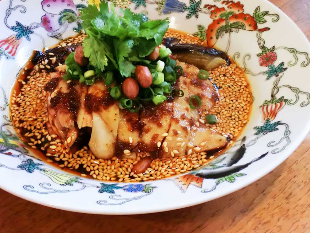 メイン並みの存在感！つゆダクよだれ鶏が想像以上のおいしさでした