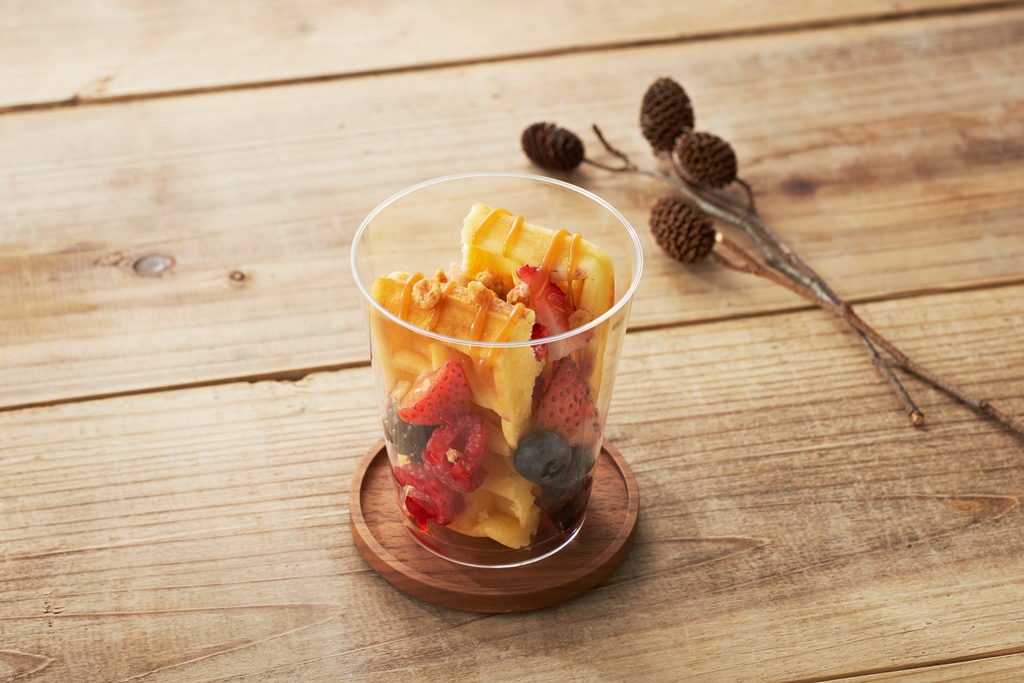 「TUTTI FRUTTI WAFFLE」500円
