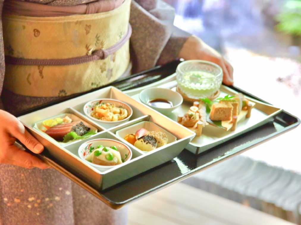 緑に癒されながら旬を味わう。「庭のホテル」のプチ贅沢ランチ