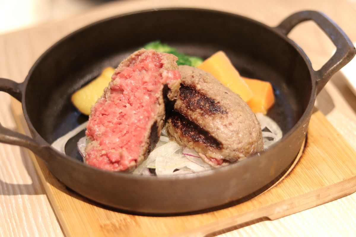 生粋ハンバーグ・M 1944円