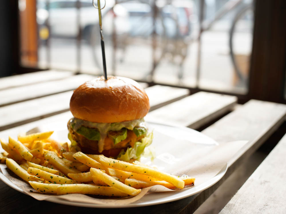 アボカドスペシャル　1500円 （ドリンク付、税別 ）