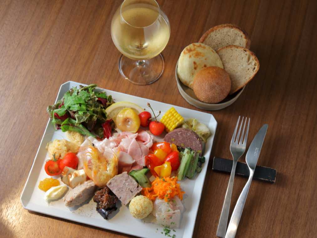 気に入った食材をその場で買える！ありそうでなかった新感覚イタリアン