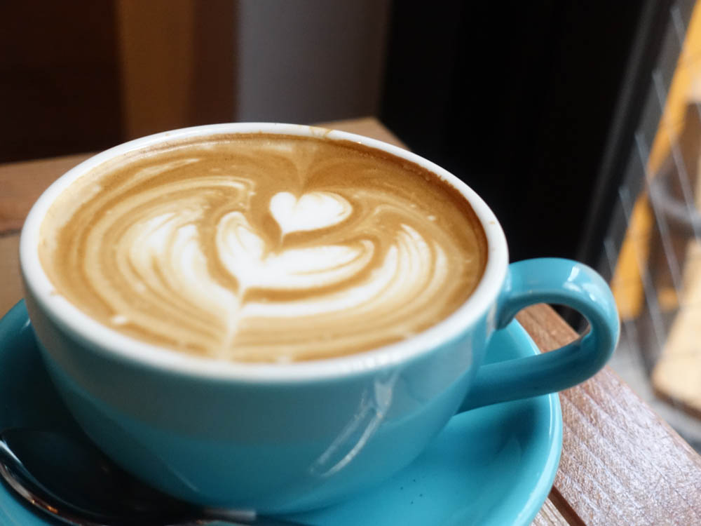 カフェラテ　450円（税込）