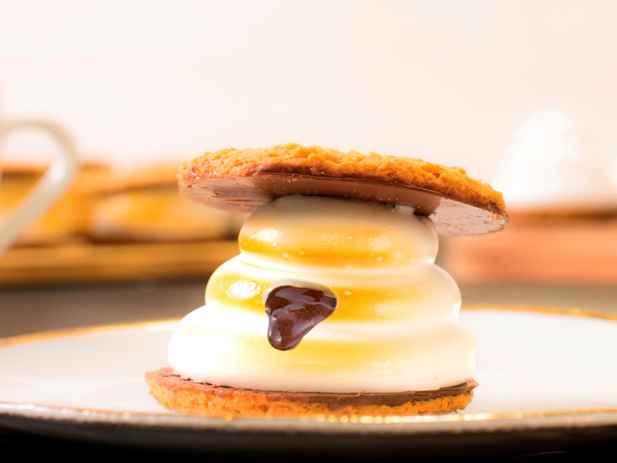 1日1万個売れると話題の「焼マシュマロサンド・ベイクドマロウ」が名古屋に期間限定 初出店！