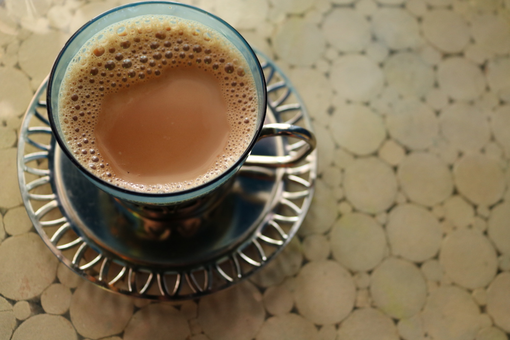 ホットチャイ　350円（ランチとセットの場合は200円）