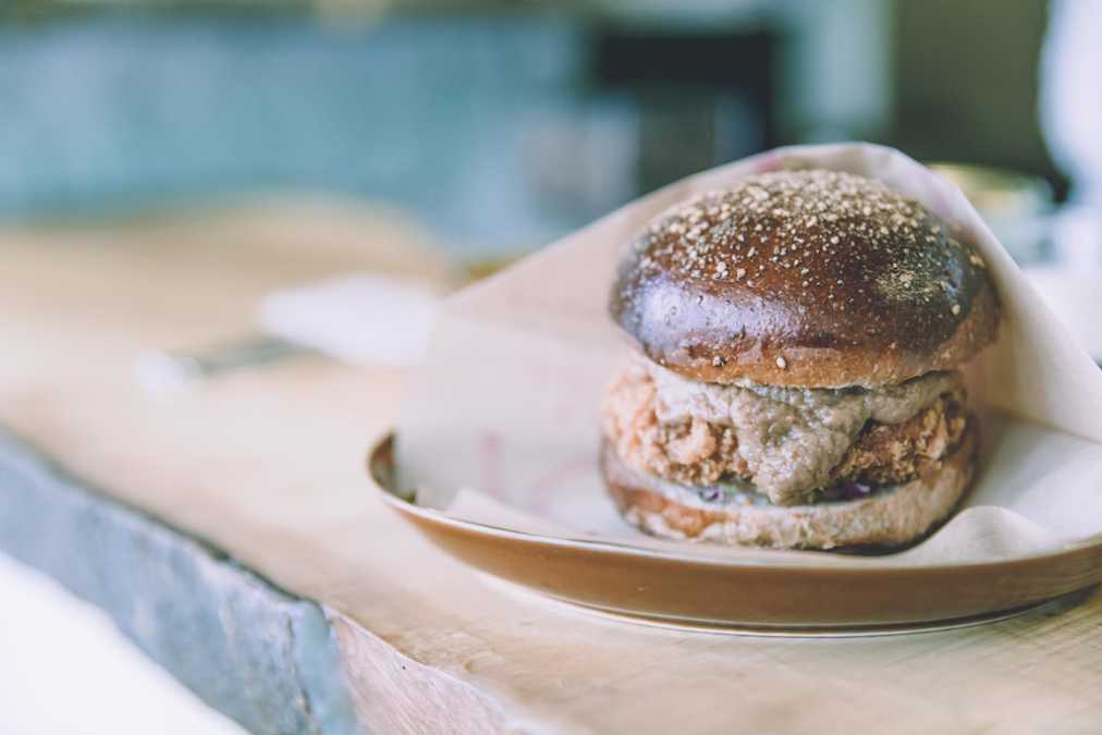めんちかつバーガーセット1050円