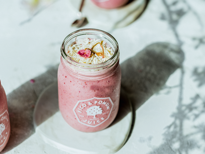 本格スムージー専門店「フィコ＆ポムム」の“さくらスムージー”で春を先取り！