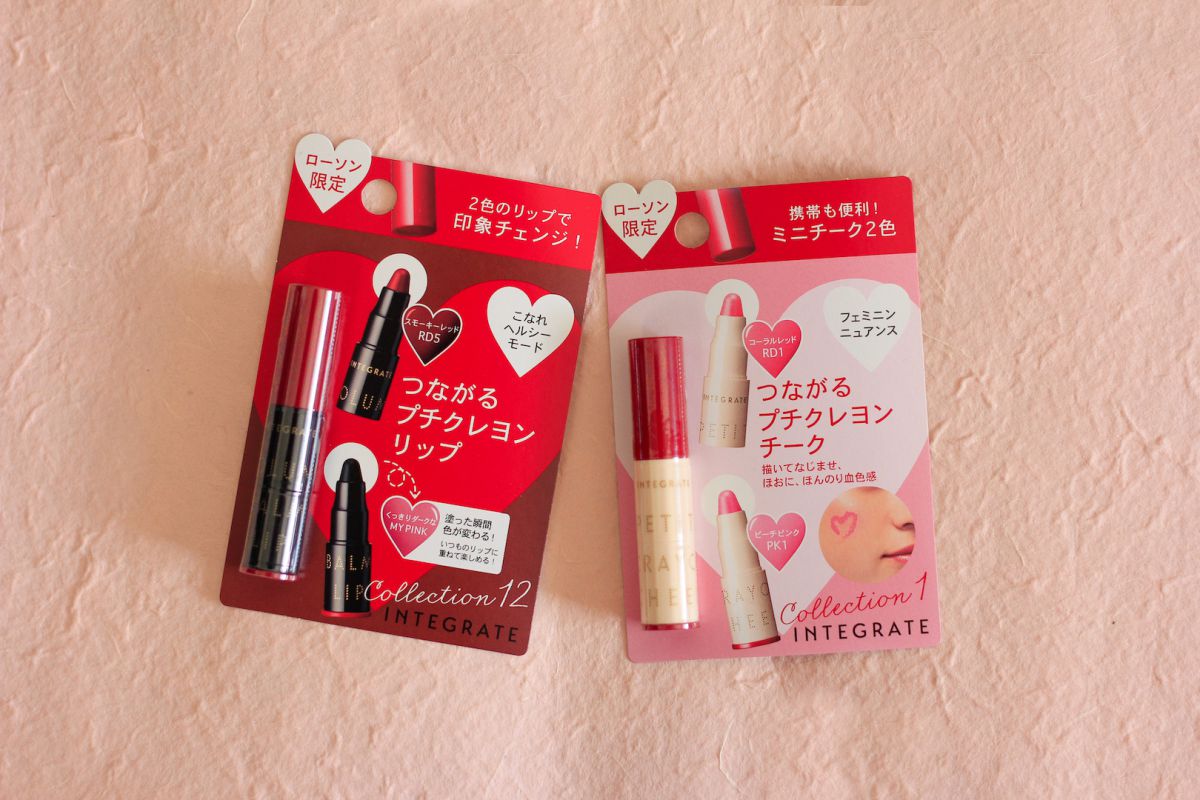 右：プチクレヨンチークミニセット（税込み540円）　左：「ボリュームバームリップ Ｎミニセット（税込み540円）