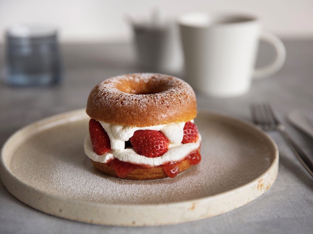 京都の新京極に、隈研吾デザインの“体験型”ドーナツファクトリーが誕生！