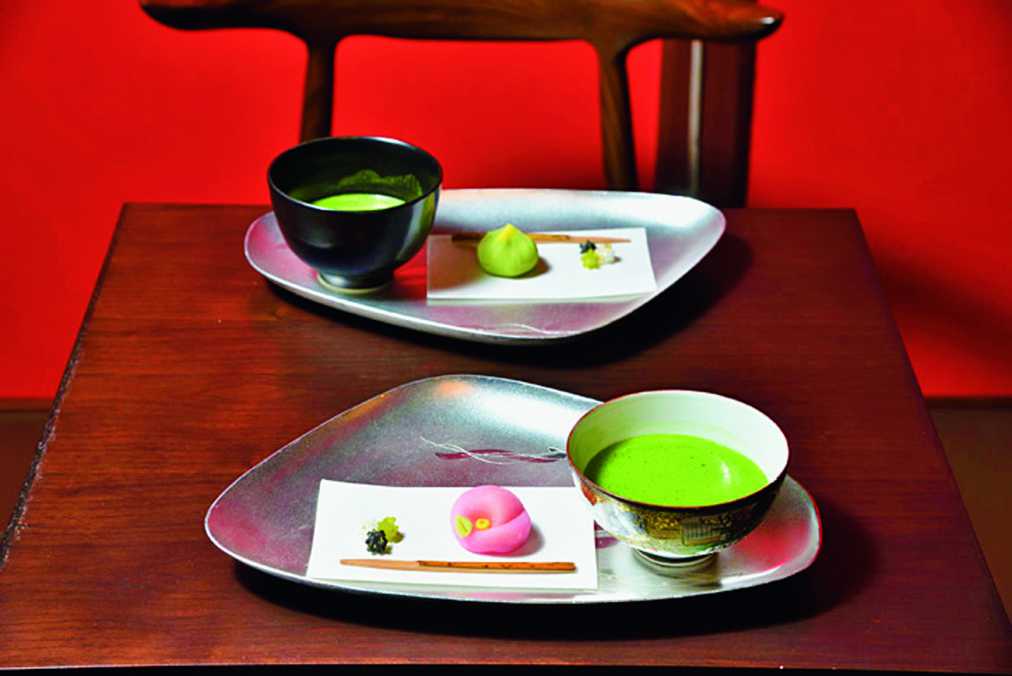 季節の上生菓子と抹茶のセット1000円