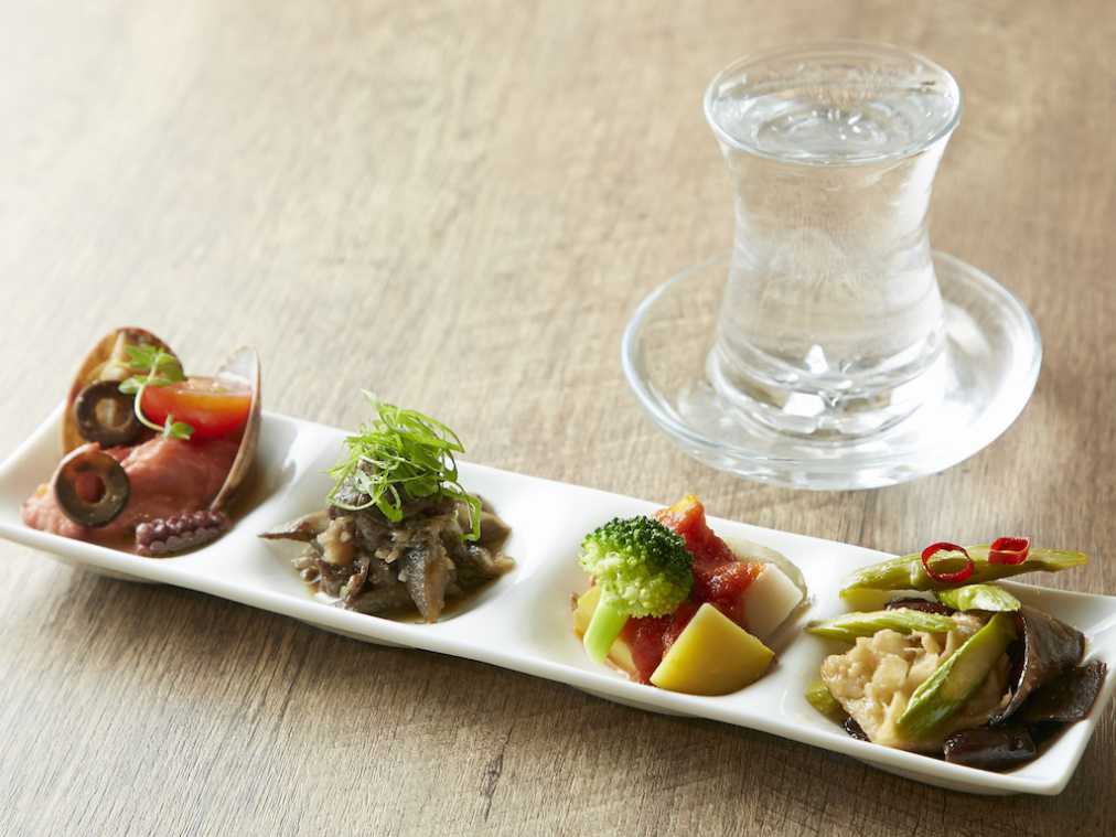 仕事帰りに軽く1杯。女子だって晩酌したい！に応えてくれるモダン居酒屋