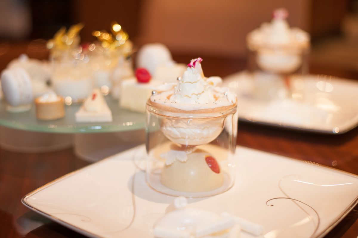 メインデザートの「サパン ドゥ ノエル ブラン」