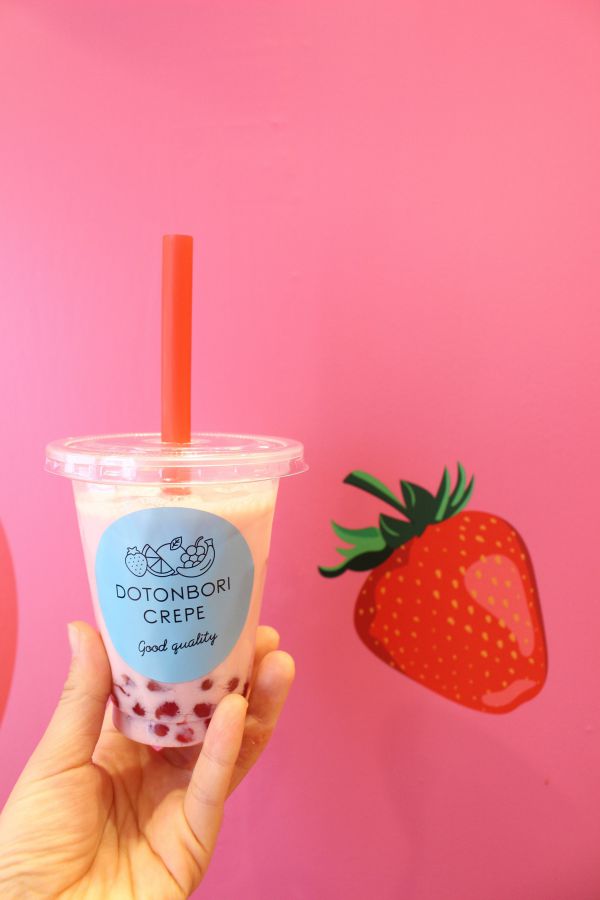 タピオカドリンク　ストロベリー　480円