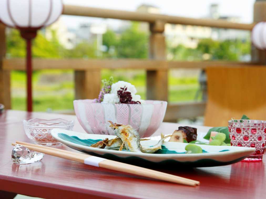 “川床”の狙い目は実は9月！京料理の老舗でちょっとオトナに夏を満喫