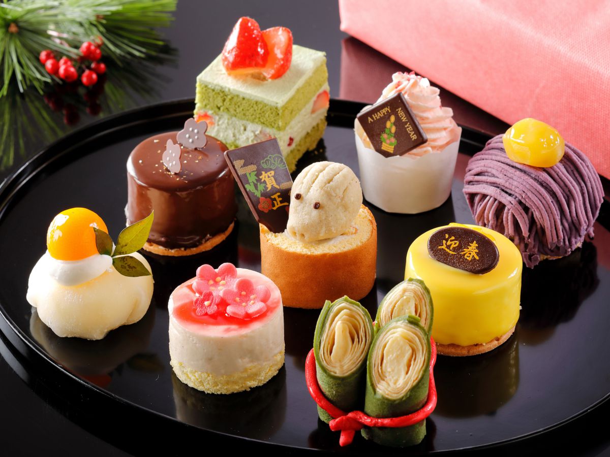 元旦から発売！スイーツ9種詰め合わせ「新春スイーツボックス」