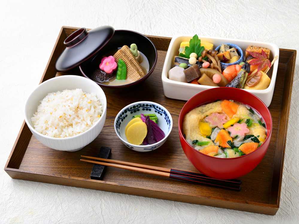 都内でここだけ！数量限定の「加賀麩不室屋」ランチがヘルシーで絶品
