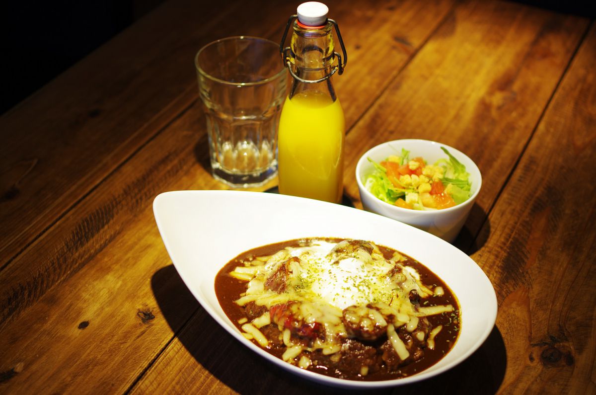 カレーセット1350円(サラダ・ドリンク付)