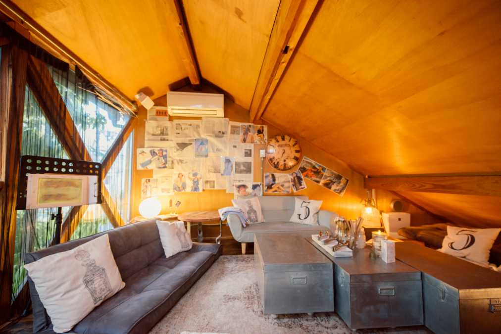 3階は大人数でもゆったりできるソファスペース